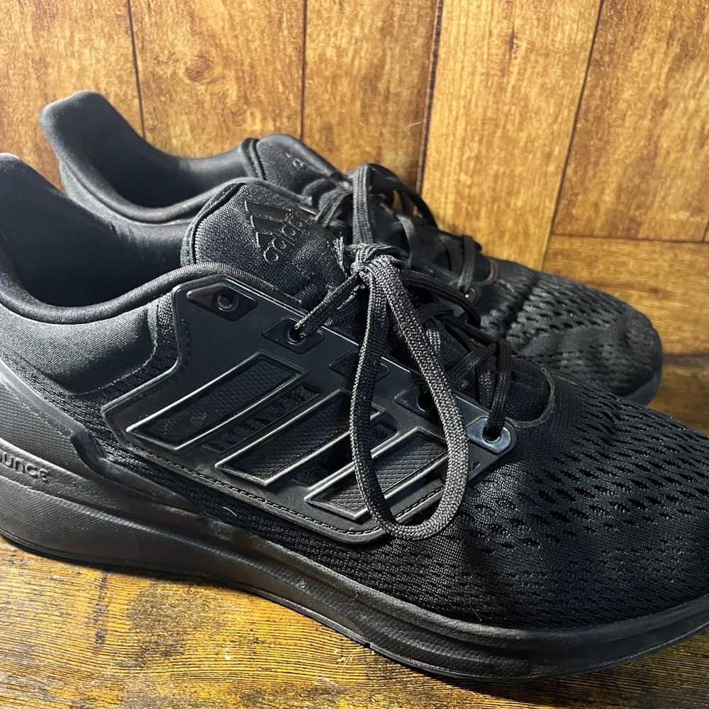 Men’s Adidas primegreen bounce black running tennis shoes sz 10.5